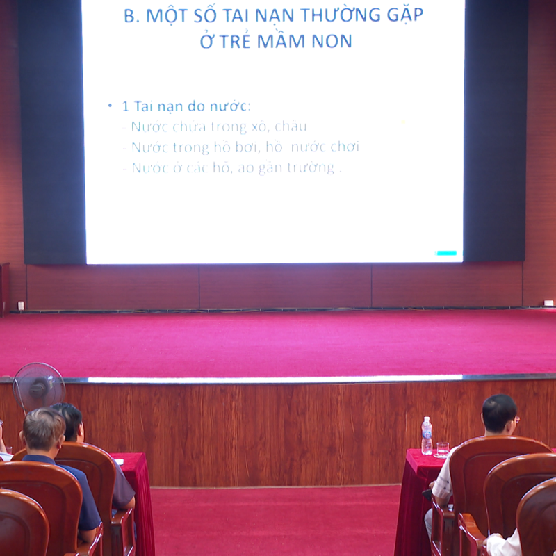 Trung tâm kiểm soát bệnh tật tỉnh Ninh Bình tổ chức tập huấn kỹ năng phòng, chống tai nạn thương tích  ở trẻ em
