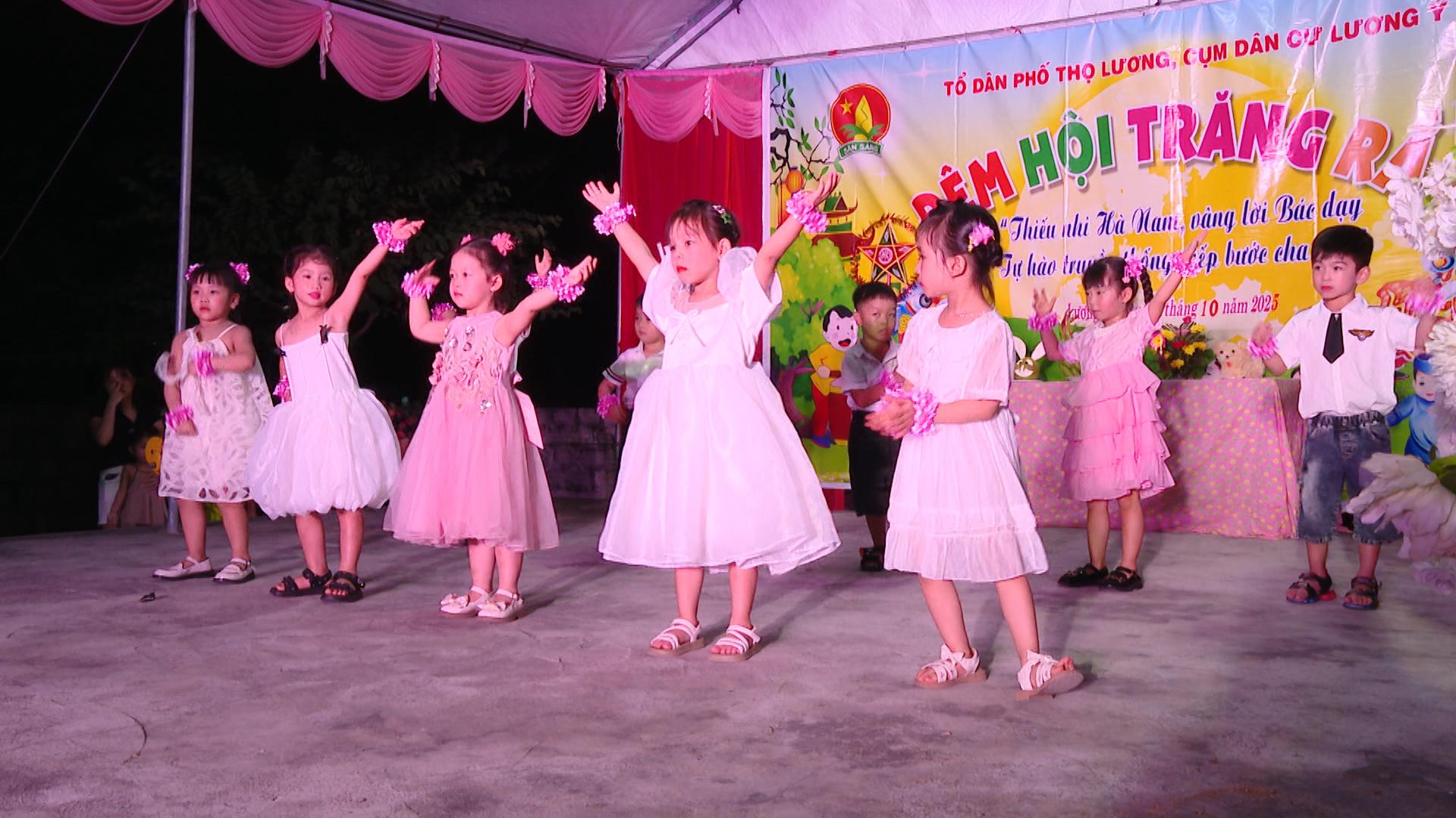 sequence-03still480.jpg