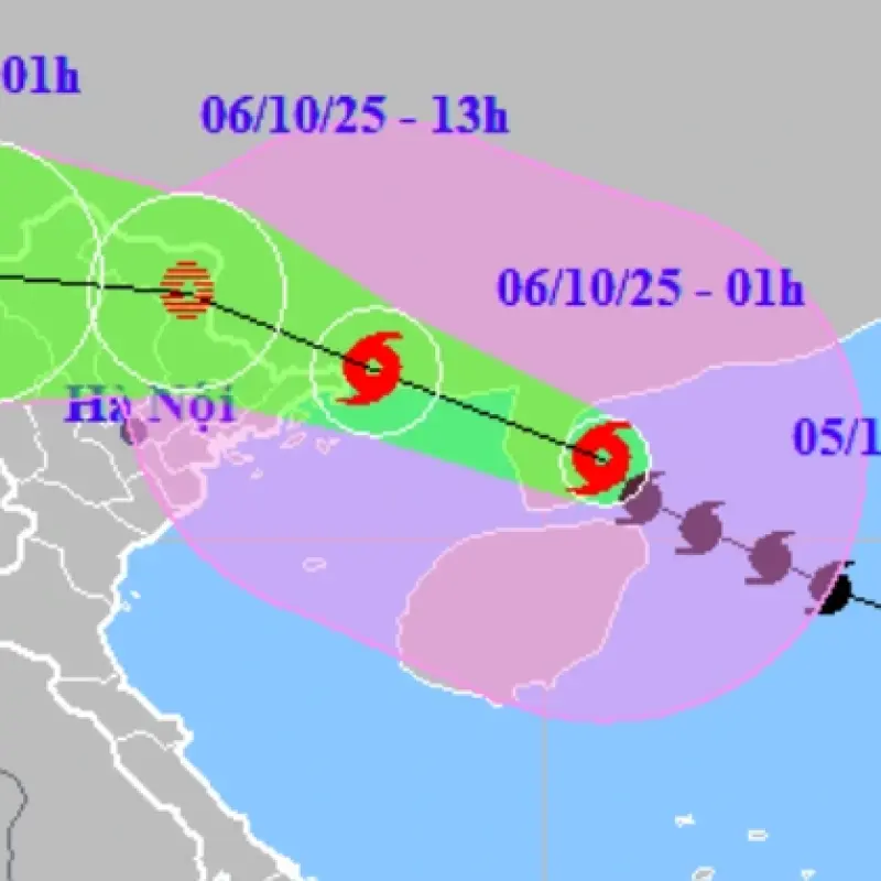 Bão Matmo bắt đầu suy yếu, đang tiến vào vịnh Bắc bộ