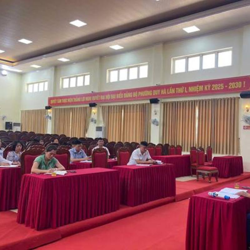 Chi bộ UBND phường sinh hoạt định kỳ tháng 9 năm 2025