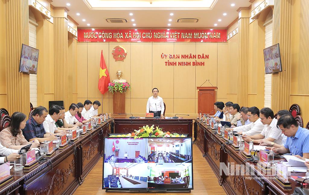 UBND tỉnh họp phiên thường kỳ tháng 9