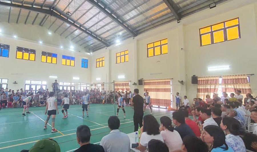 1chungketbongchuyen1.jpg