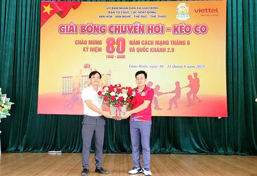 1traogaibongchuyen3.jpg