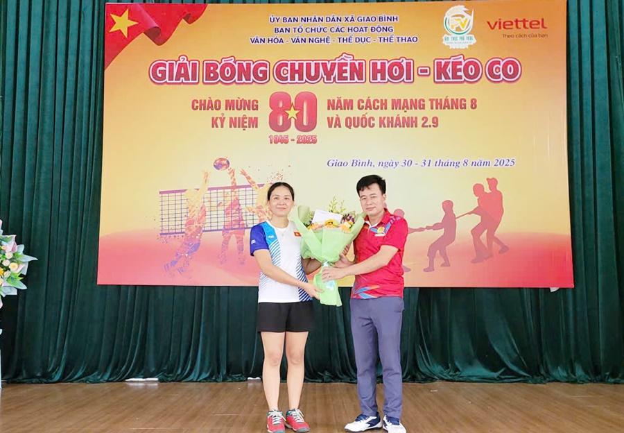 1traogiaibongchuyen6.jpg