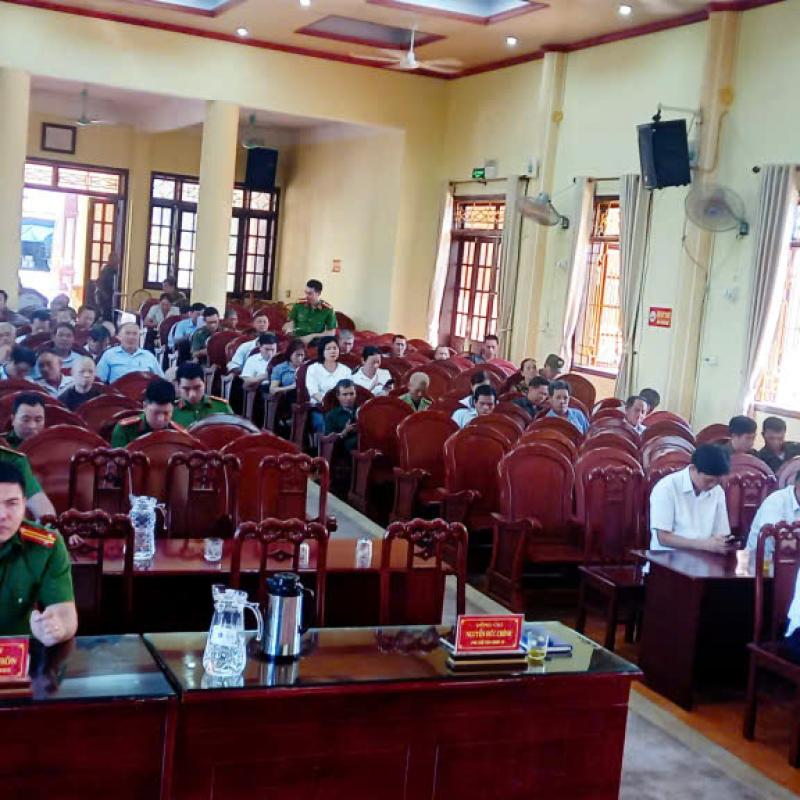 UBND xã Giao Bình phối hợp với Công an xã tổ chức Hội nghị triển khai phong trào “Bình dân học vụ số” góp phần đẩy mạnh Đề án 06/CP của Chính phủ.