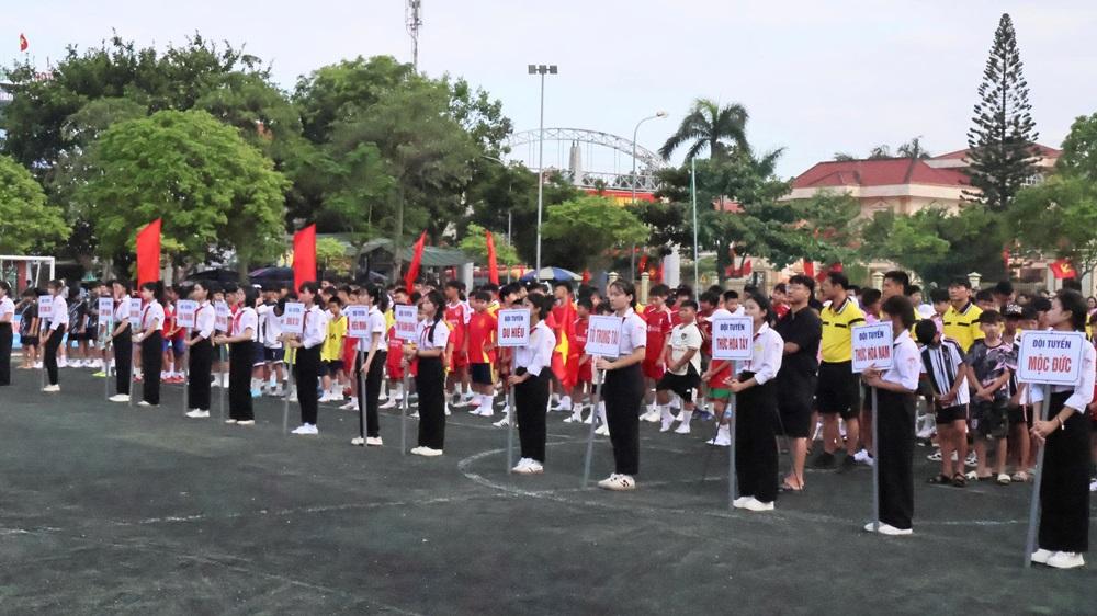 Xã Giao Ninh khai mạc giải bóng đá thiếu niên, nhi đồng lần thứ I năm 2025 chào mừng 80 năm cách mạng tháng Tám, Quốc khánh 2/9