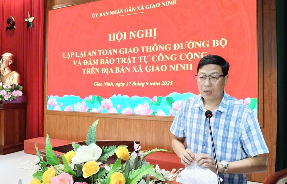 UBND xã Giao Ninh triển khai Kế hoạch giải tỏa hành lang giao thông trên địa bàn cùng một số nhiệm vụ khác