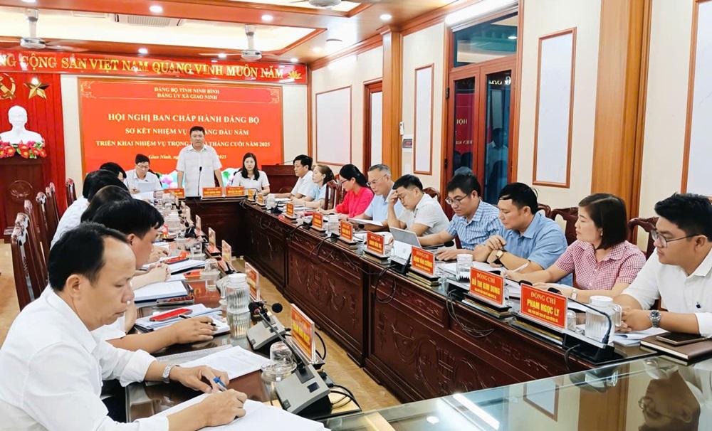 Đảng ủy xã Giao Ninh sơ kết nhiệm vụ 9 tháng, triển khai nhiệm vụ trọng tâm 03 tháng cuối năm 2025