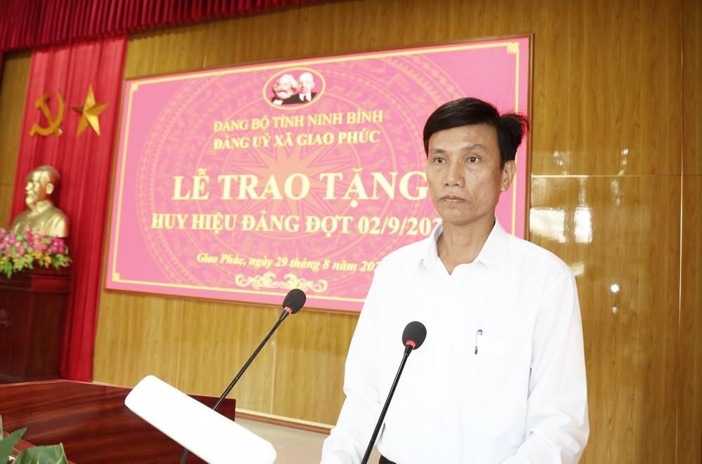 AGPhuc trao HH Dang DC Huyen 29 8 2025