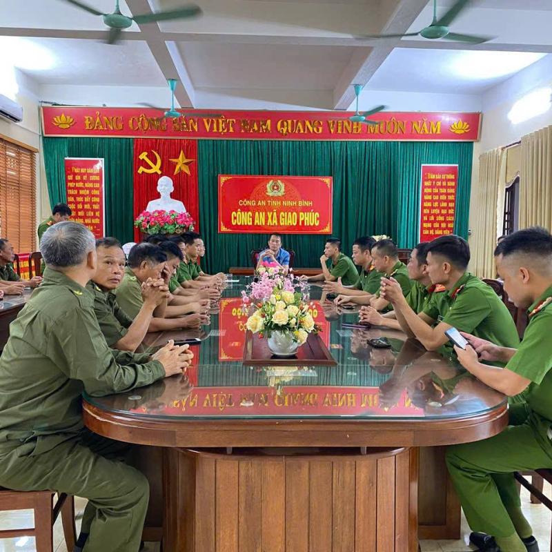 Công an Xã Giao Phúc ra quân tấn công, trấn áp tội phạm, bảo đảm an ninh trật tự với quyết tâm cao nhất bảo vệ tuyệt đối an toàn Đại hội Đảng các cấp, các hoạt động Lễ kỷ niệm, các sự kiện chính trị quan trọng của đất nước, địa phương