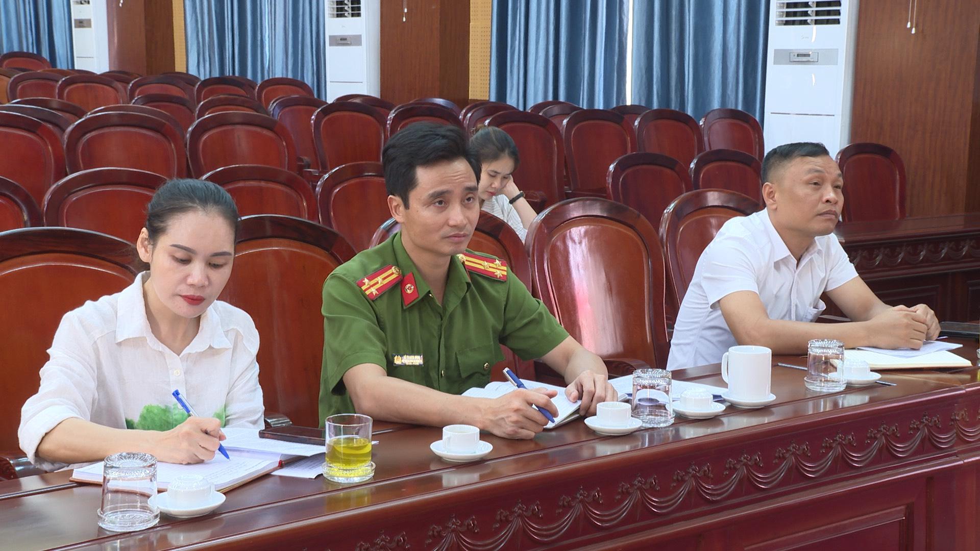 quang00-01-02-09still022.png