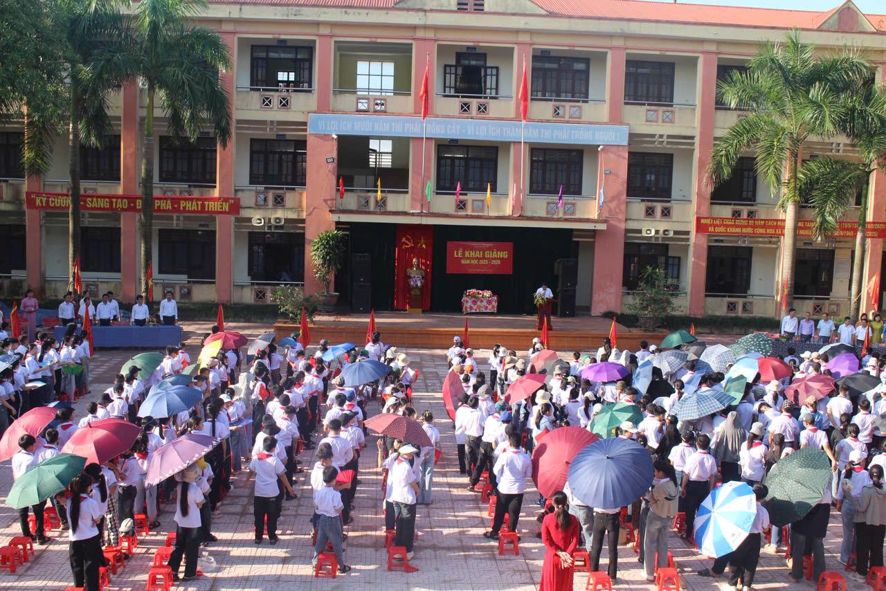 hinh-anh-khai-giang1-1.jpg