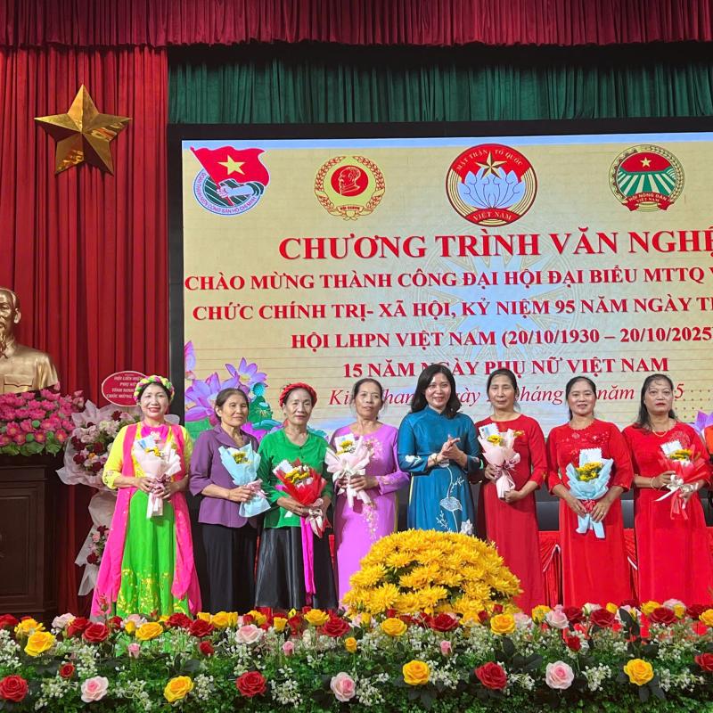 PHƯỜNG KIM THANH TỔ CHỨC CHƯƠNG TRÌNH VĂN NGHỆ CHÀO MỪNG THÀNH CÔNG ĐẠI HỘI ĐẠI BIỂU MTTQ VÀ CÁC TỔ CHỨC CHÍNH TRỊ - XÃ HỘI; KỶ NIỆM 95 NĂM NGÀY THÀNH LẬP HỘI LHPN VIỆT NAM, 15 NĂM NGÀY PHỤ NỮ VIỆT NAM