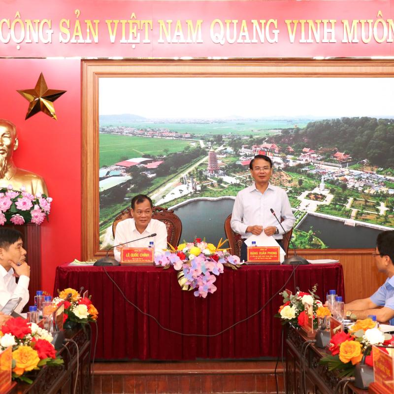 Đồng chí Bí thư Tỉnh ủy Ninh Bình làm việc với Thường trực Đảng ủy xã Vụ Bản, xã Hiển Khánh, xã Liên Minh và xã Minh Tân