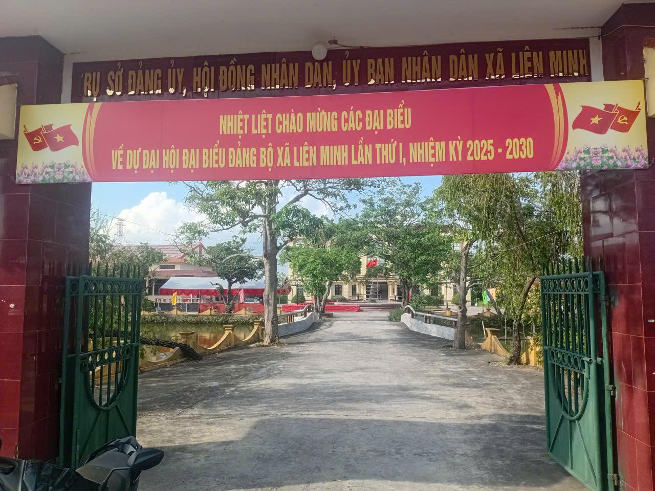 XÃ LIÊN MINH RỰC RỠ CỜ HOA - SẴN SÀNG CHO ĐẠI HỘI ĐẢNG BỘ LẦN THỨ NHẤT