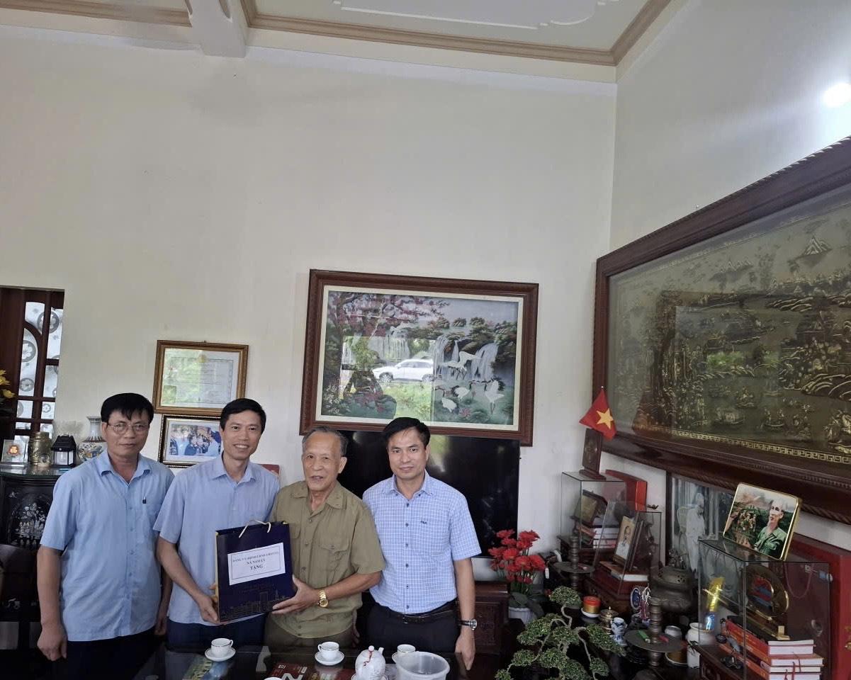 Nhân kỷ niệm 80 năm ngày Cách mạng Tháng Tám thành công (19/8/1945-19/8/2025) và ngày Quốc khánh nước Cộng hoà xã hội chủ nghĩa Việt Nam (02/9/1945-02/9/2025).