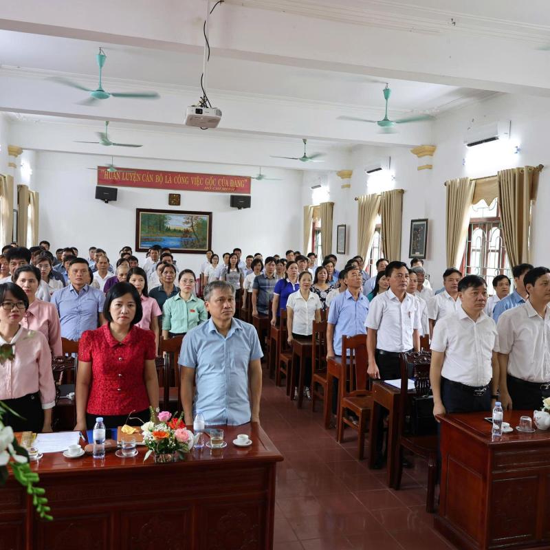 HĐND xã Nghĩa Hưng khóa I, nhiệm kỳ 2021-2026 tổ chức kỳ họp thứ 2