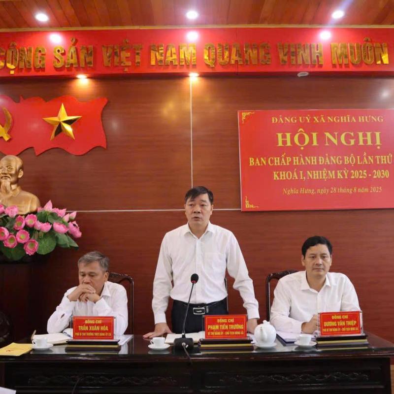 Hội nghị BCH Đảng bộ xã Nghĩa Hưng lần thứ bảy khóa I, nhiệm kì 2025-2030