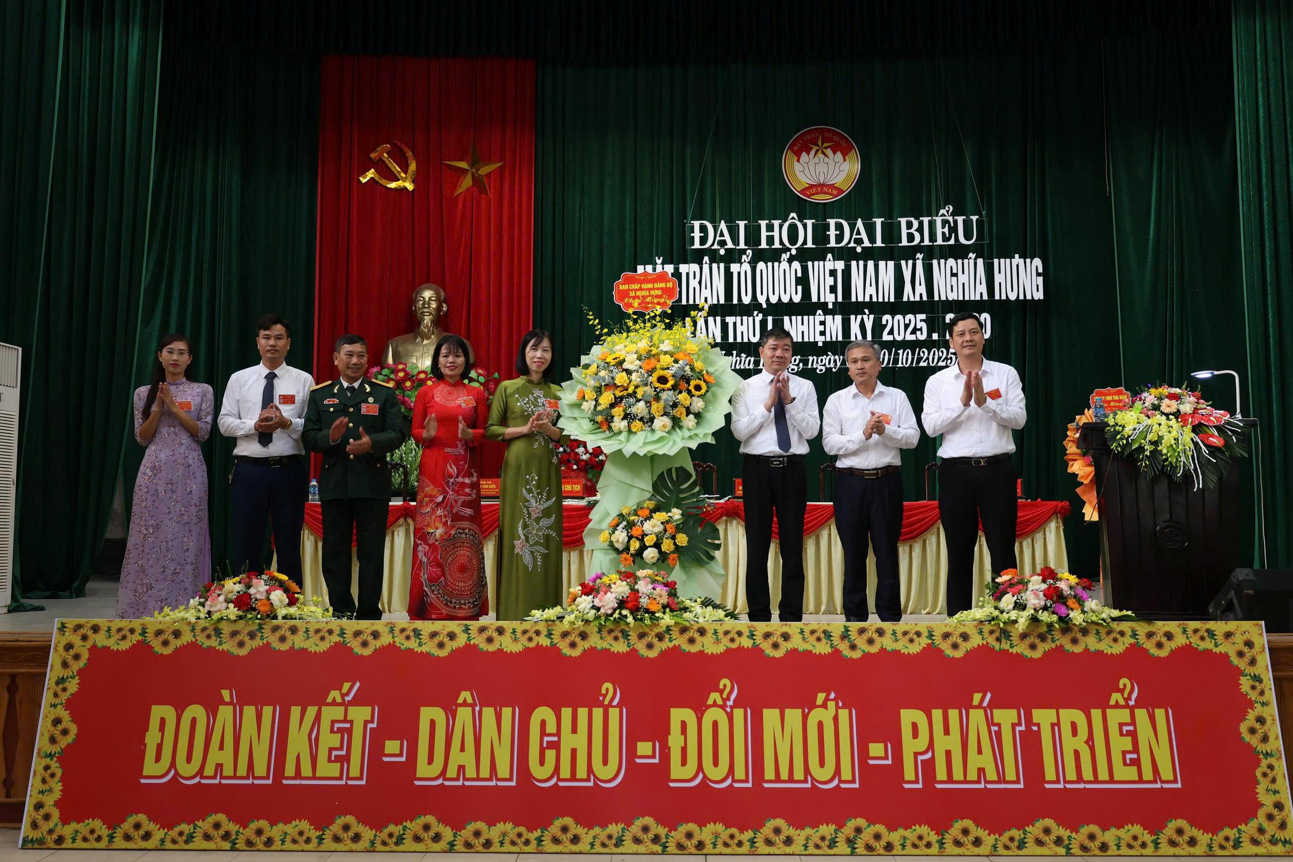 z7102232099767-4073b79301c137edf9edf5e12a15b4e9.jpg
