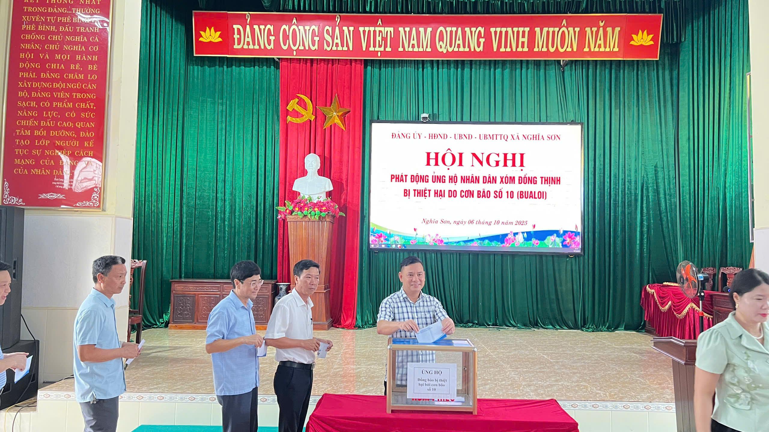 Đảng ủy, HĐND, UBND, UBMTTQ Việt Nam xã Nghĩa Sơn phát động ủng hộ nhân dân bị thiệt hại do bão số 10 (Bualoi)