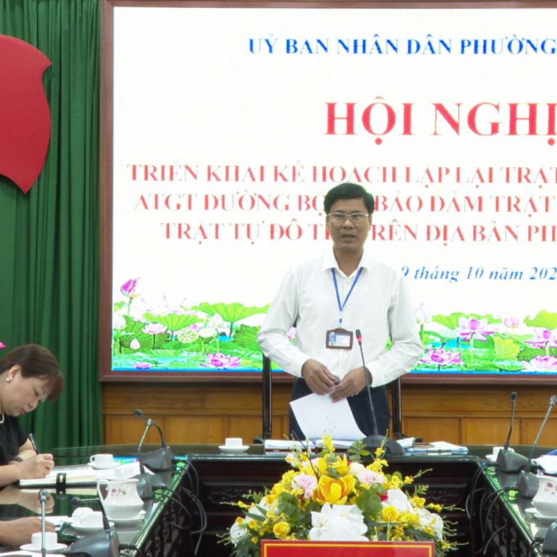 UBND phường Phủ Lý tổ chức hội nghị triển khai Kế hoạch lập lại trật tự, hành lang ATGT đường bộ và bảo đảm trật tự công cộng, trật tự đô thị trên địa bàn phường
