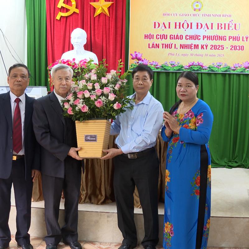 Hội Cựu giáo chức phường Phủ Lý tổ chức Đại hội đại biểu lần thứ I, nhiệm kỳ 2025-2030.