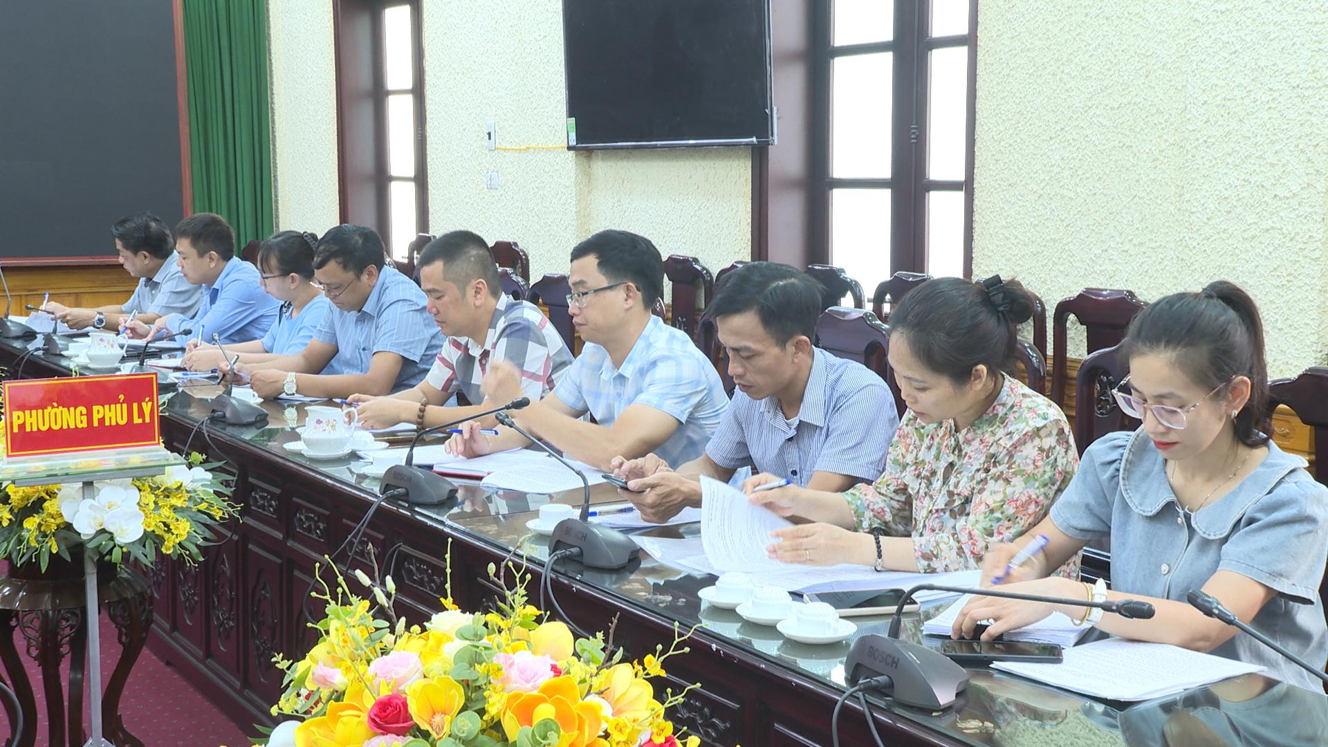quang00-02-20-14still046.jpg