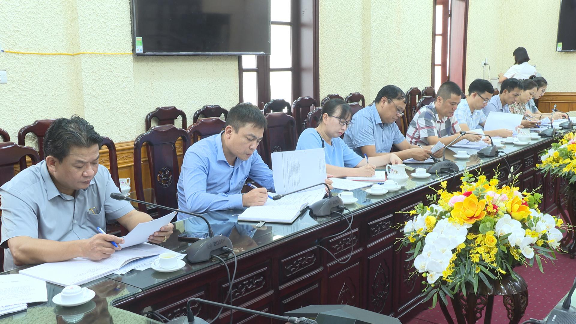 quang00-05-00-23still036.jpg