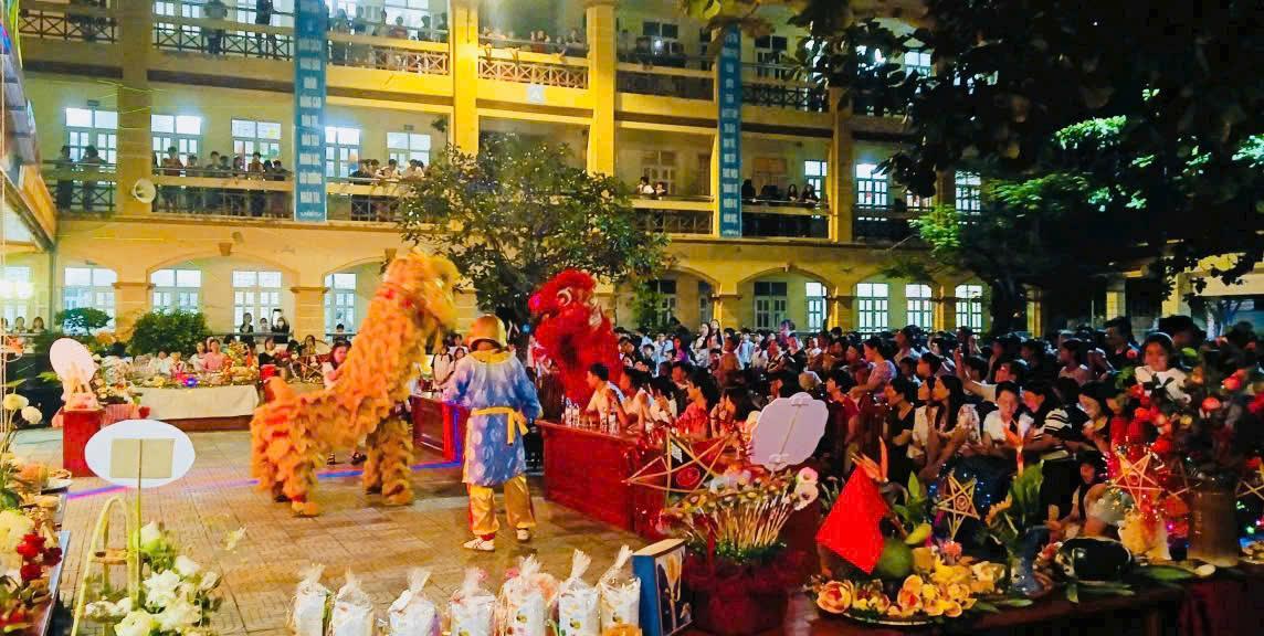 Trường THCS Trần Quốc Toản, phường Phủ Lý, tỉnh Ninh Bình sôi nổi các hoạt động vui Trung thu