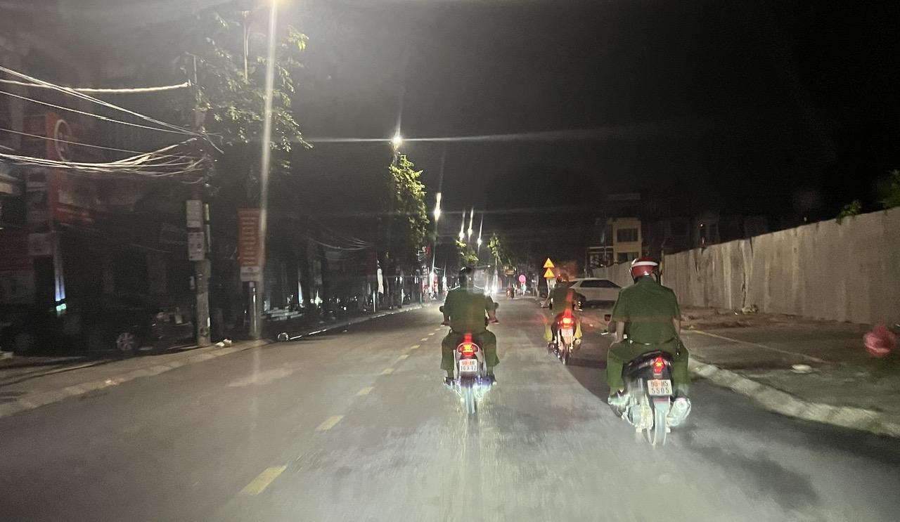 Công an phường Phủ Lý tăng cường công tác bảo đảm an ninh trật tự Lễ kỷ niệm 80 năm Cách mạng tháng Tám thành công và Quốc khánh 02/9