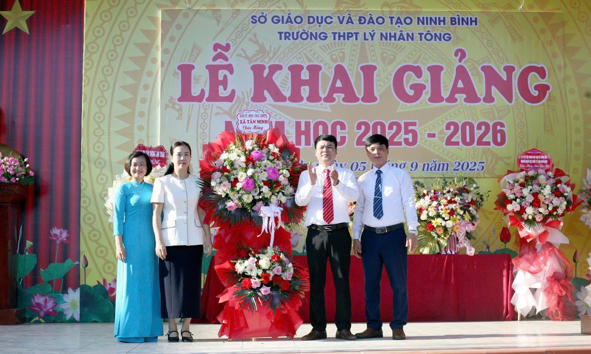 LỄ KHAI GIẢNG TRƯỜNG TRUNG HỌC PHỔ THÔNG LÝ NHÂN TÔNG - NƠI KHỞI NGUỒN NHỮNG ƯỚC MƠ