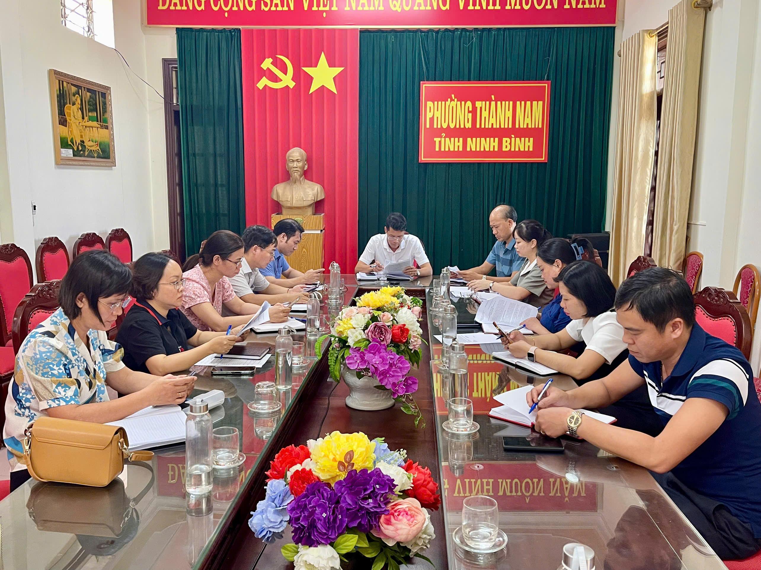 PHƯỜNG THÀNH NAM: TRIỂN KHAI CÔNG TÁC TUYÊN TRUYỀN, HẬU CẦN, KHÁNH TIẾT PHỤC VỤ ĐẠI HỘI ĐẠI BIỂU ĐẢNG BỘ PHƯỜNG LẦN THỨ I, NHIỆM KỲ 2025-2030