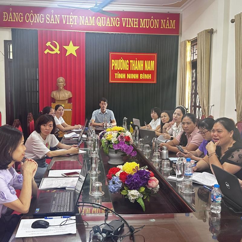 PHƯỜNG THÀNH NAM TỔ CHỨC HỘI NGHỊ TẬP HUẤN, HƯỚNG DẪN SỬ DỤNG CÁC HỆ THỐNG THÔNG TIN THIẾT YẾU PHỤC VỤ VẬN HÀNH MÔ HÌNH CHÍNH QUYỀN ĐỊA PHƯƠNG 02 CẤP