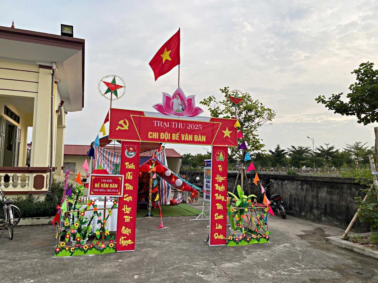 hoa-trung-b.jpg
