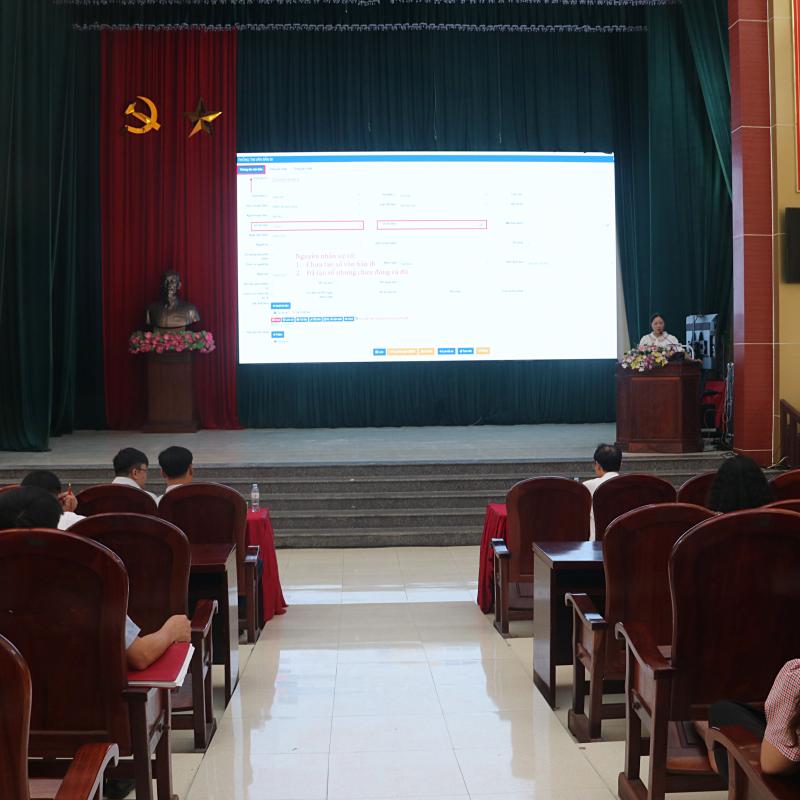 Hội nghị tập huấn, hướng dẫn sử dụng các Hệ thống thông tin thiết yếu phục vụ vận hành mô hình chính quyền địa phương 02 cấp của tỉnh.