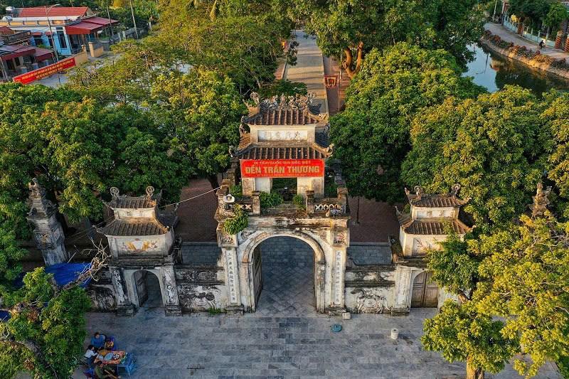 den-tran-thuong-ehom.jpg