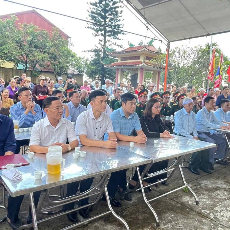 XÃ VẠN THẮNG LONG TRỌNG TỔ CHỨC LỄ ĐÓN NHẬN VÀ AN TÁNG HÀI CỐT LIỆT SĨ NGUYỄN VĂN TÍN – NGƯỜI CON ANH HÙNG CỦA QUÊ HƯƠNG