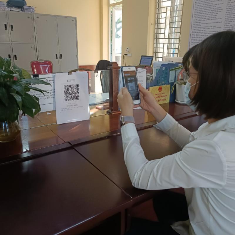 UBND xã Yên Thắng tăng cường hỗ trợ người dân thực hiện TTHC trên môi trường điện tử