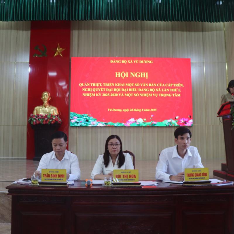 Xã Vũ Dương tổ chức Hội nghị quán triệt triển khai văn bản của cấp trên và một số nhiệm vụ trọng tâm