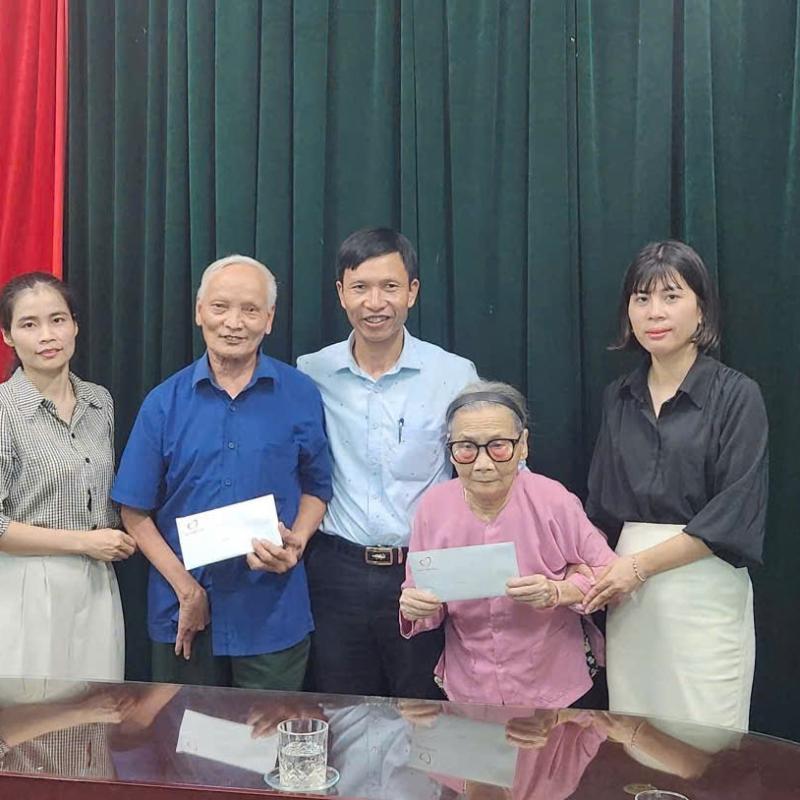 QUỸ THIỆN TÂM (TẬP ĐOÀN VINGROUP) TẶNG QUÀ TRI ÂN MẸ VIỆT NAM ANH HÙNG, THƯƠNG BINH NẶNG NHÂN DỊP 2/9