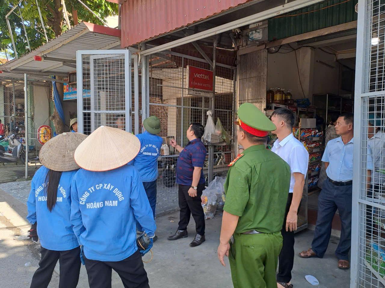 Xã Vũ Dương ra quân lập lại hành lang an toàn giao thông, bảo đảm trật tự công cộng trên địa bàn