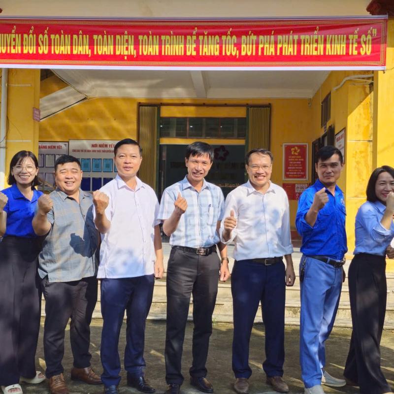 XÃ VŨ DƯƠNG HƯỞNG ỨNG NGÀY CHUYỂN ĐỔI SỐ QUỐC GIA 10/10